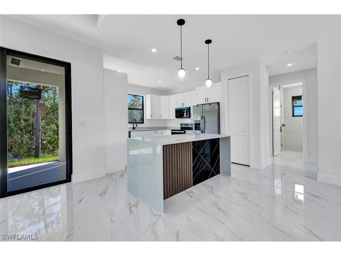 2002 E 10th Street Lehigh Acres FL 33936 226009715 image8