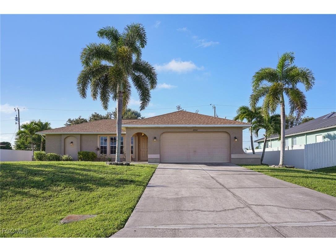 2002 NE 15th Terrace Cape Coral FL 33909 2025013550 image1
