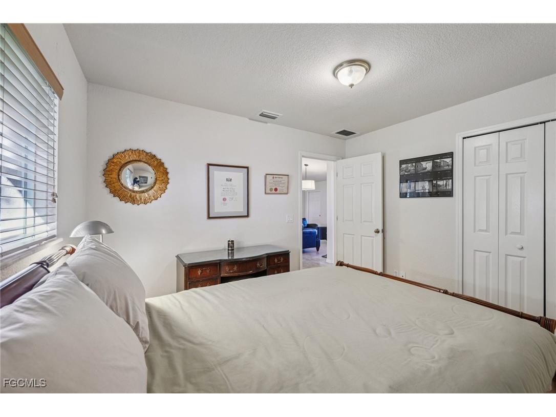 2002 NE 15th Terrace Cape Coral FL 33909 2025013550 image13