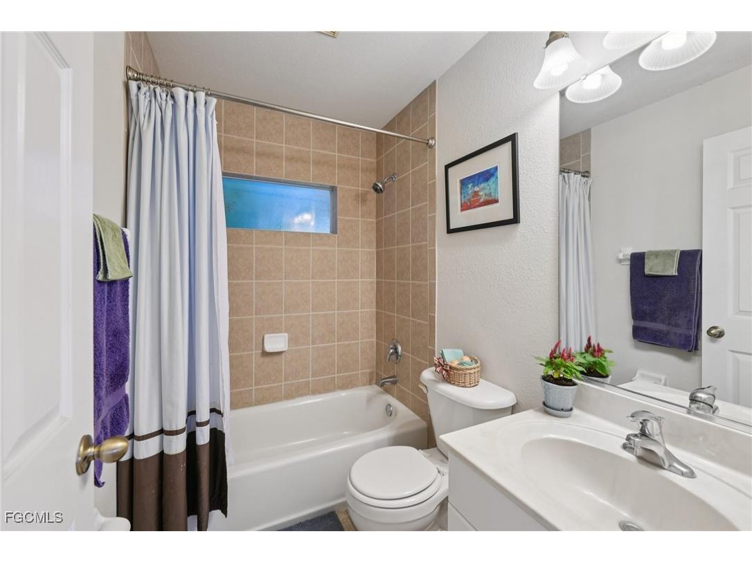 2002 NE 15th Terrace Cape Coral FL 33909 2025013550 image14