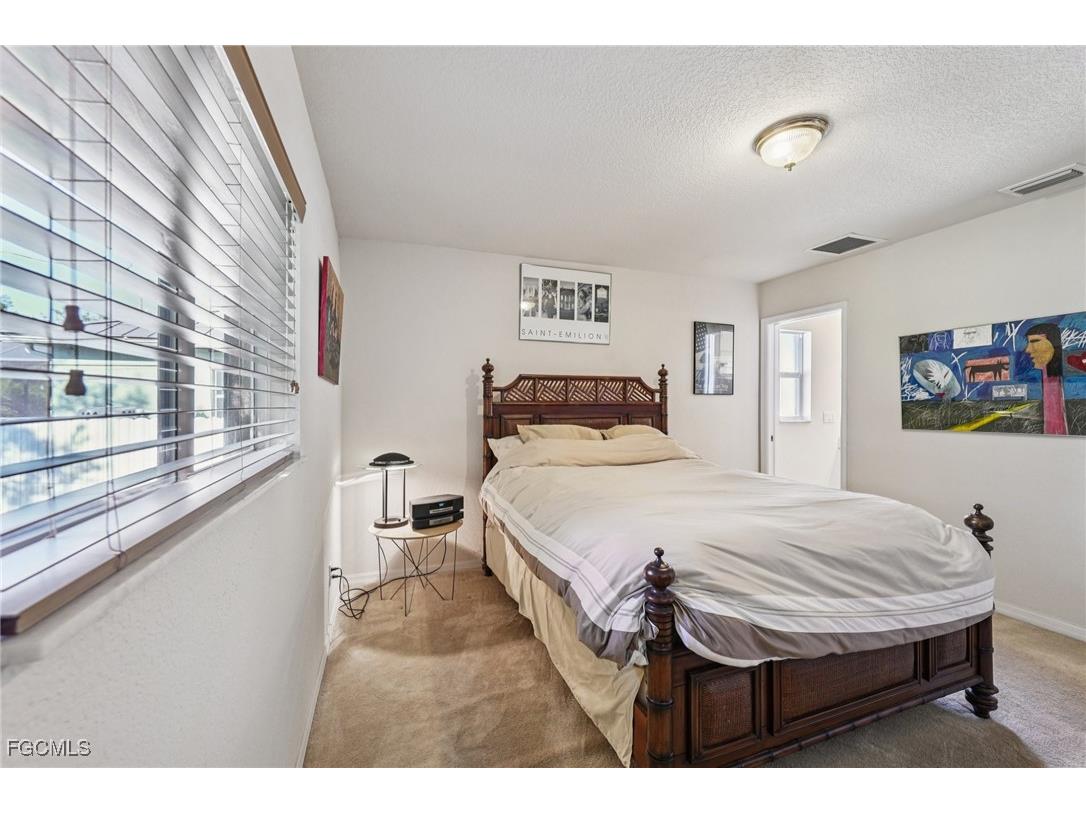 2002 NE 15th Terrace Cape Coral FL 33909 2025013550 image18