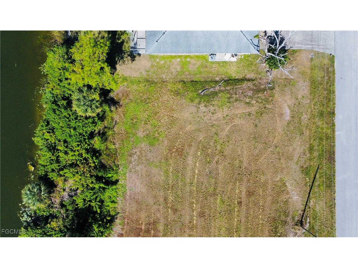 2002 NE 23rd Place Cape Coral FL 33909 2025019284 image4