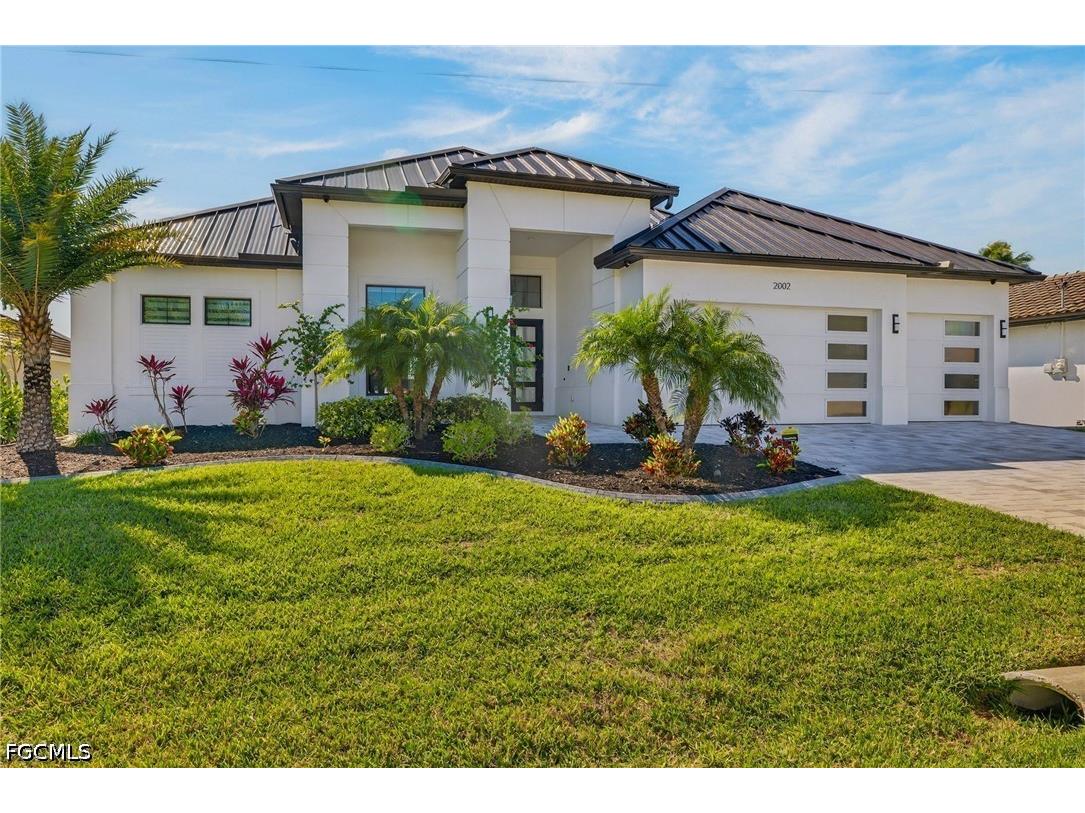 2002 SE 18th Avenue Cape Coral FL 33990 2026012962 image1