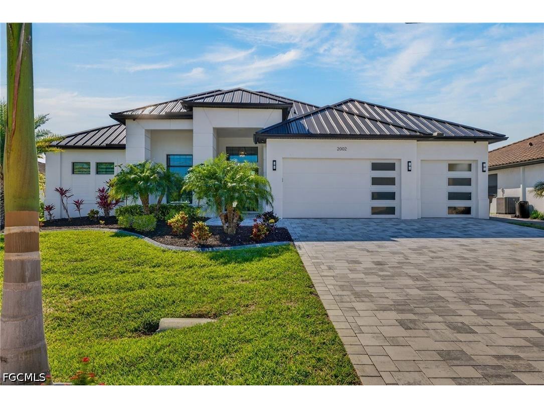 2002 SE 18th Avenue Cape Coral FL 33990 2026012962 image2