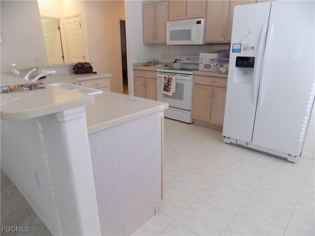 20021 Sanibel View Circle #101 Fort Myers FL 33908 2025017383 image8