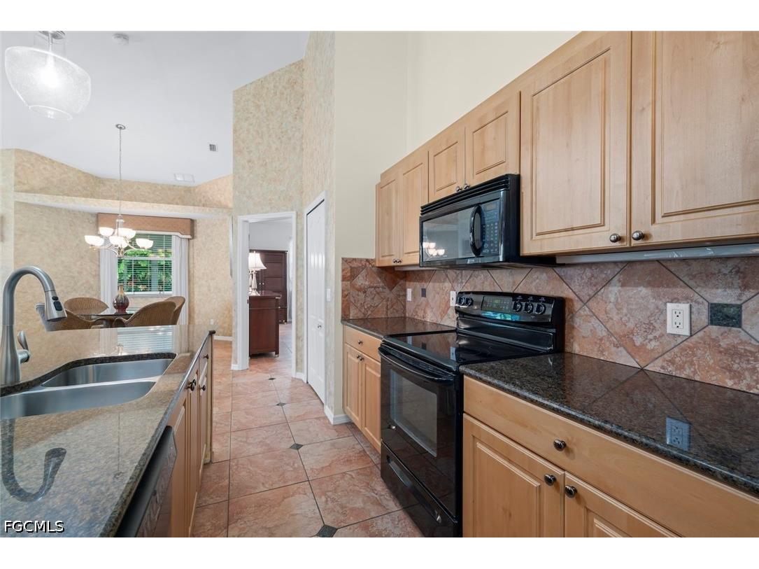 20024 Lake Vista Circle Lehigh Acres FL 33936 2026025653 image32