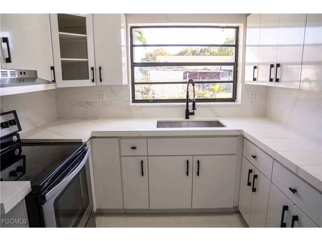 20025 NW 32nd Court Miami Gardens FL 33056 2026000937 image12