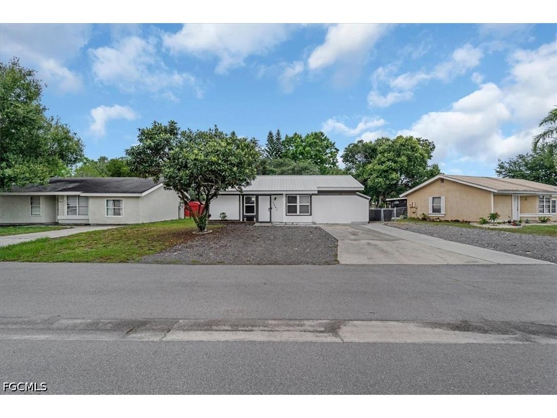2003 Clipper Terrace Labelle FL 33935 2026024164 image1
