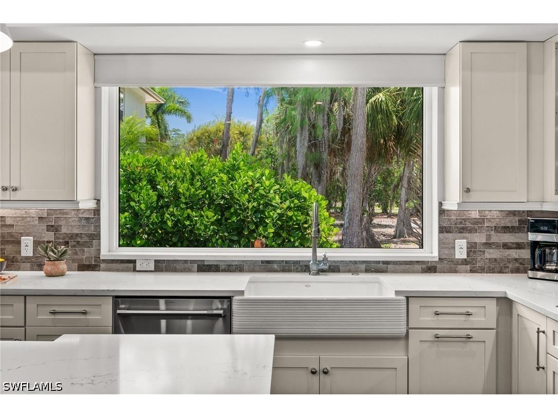 2003 Duke Drive Naples FL 34110 226016780 image12