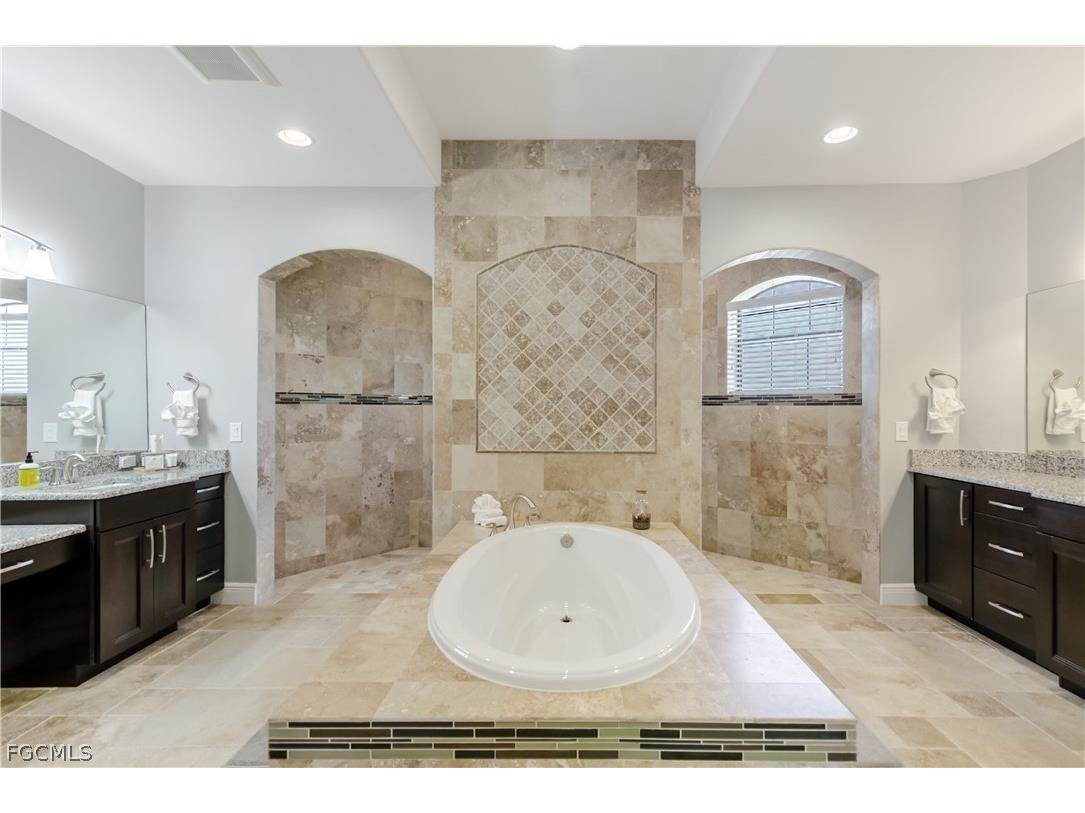 2003 NE 10th Place Cape Coral FL 33909 2026008484 image31