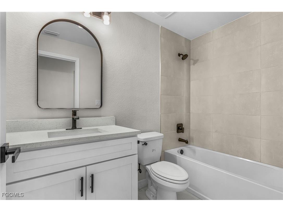 2003 NE 27th Street Cape Coral FL 33909 2026003897 image18