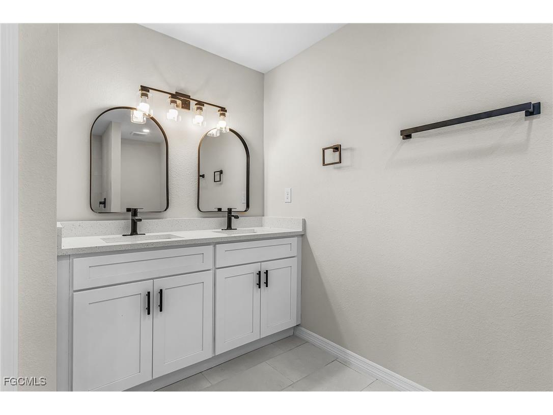 2003 NE 27th Street Cape Coral FL 33909 2026003897 image24