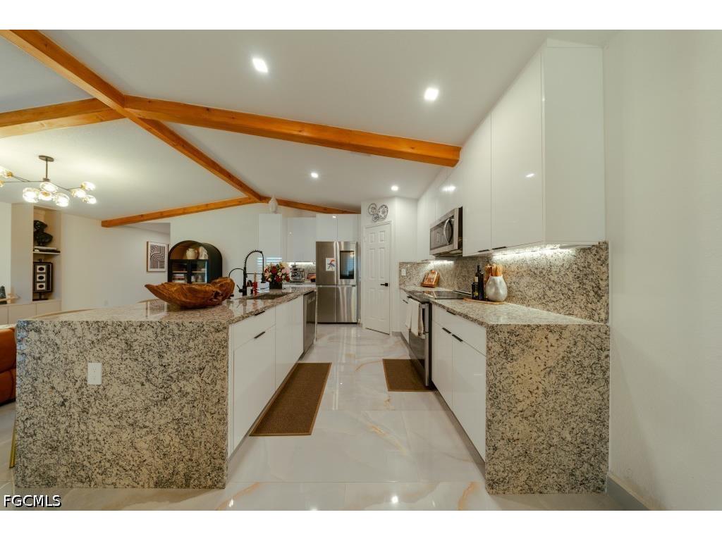 2003 NE 6th Avenue Cape Coral FL 33909 2026028197 image15