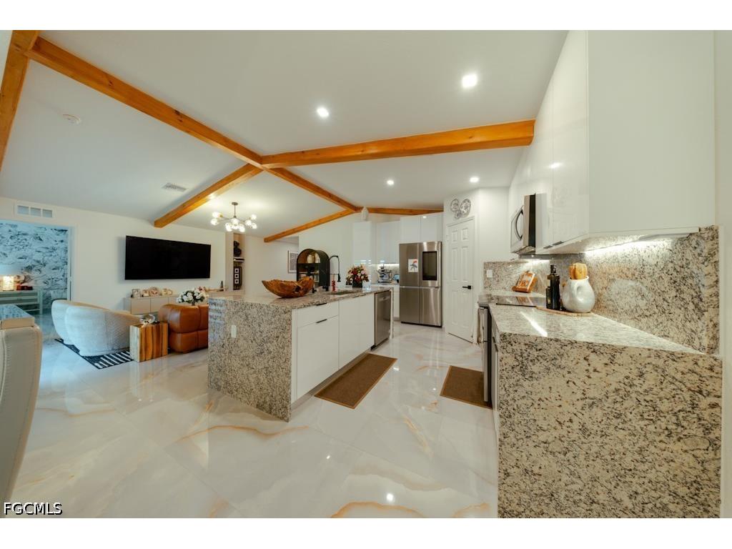 2003 NE 6th Avenue Cape Coral FL 33909 2026028197 image16