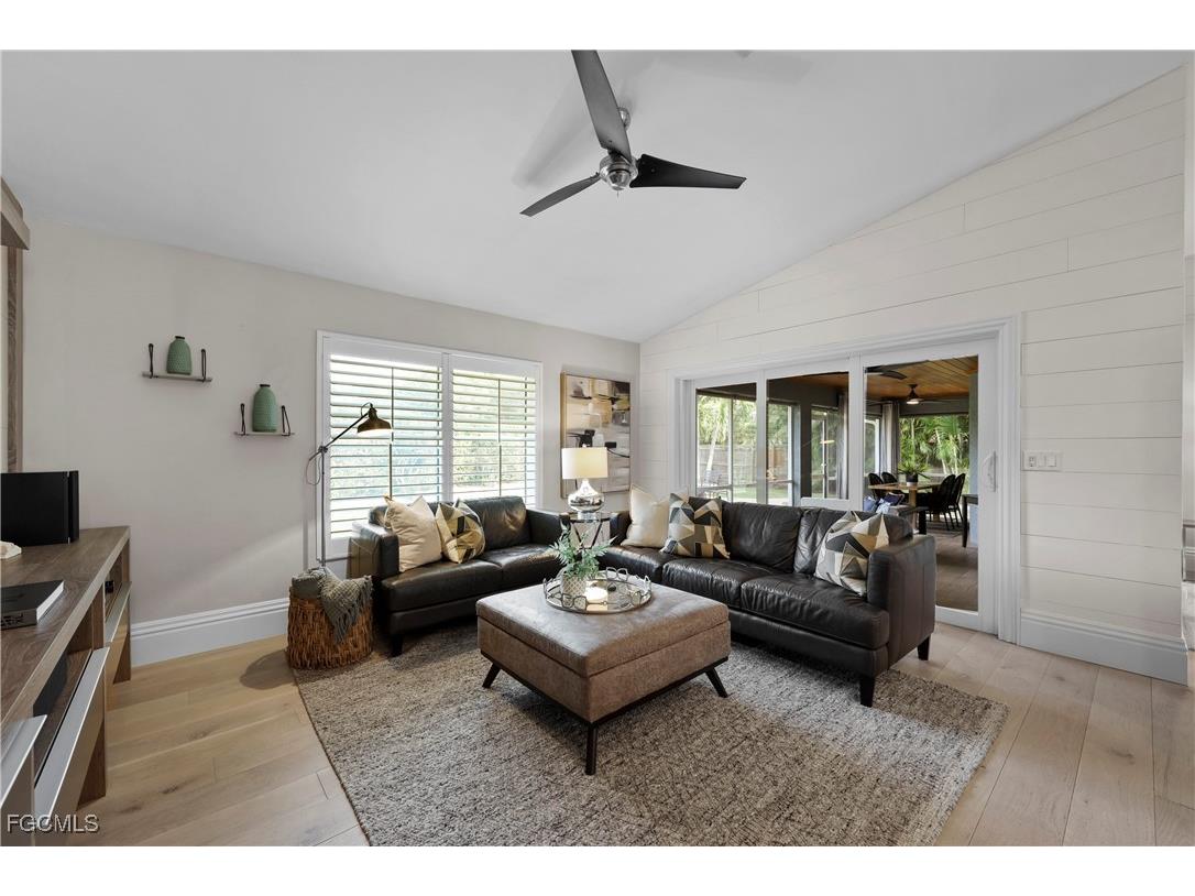 2003 Timberline Drive Naples FL 34109 2025019291 image20