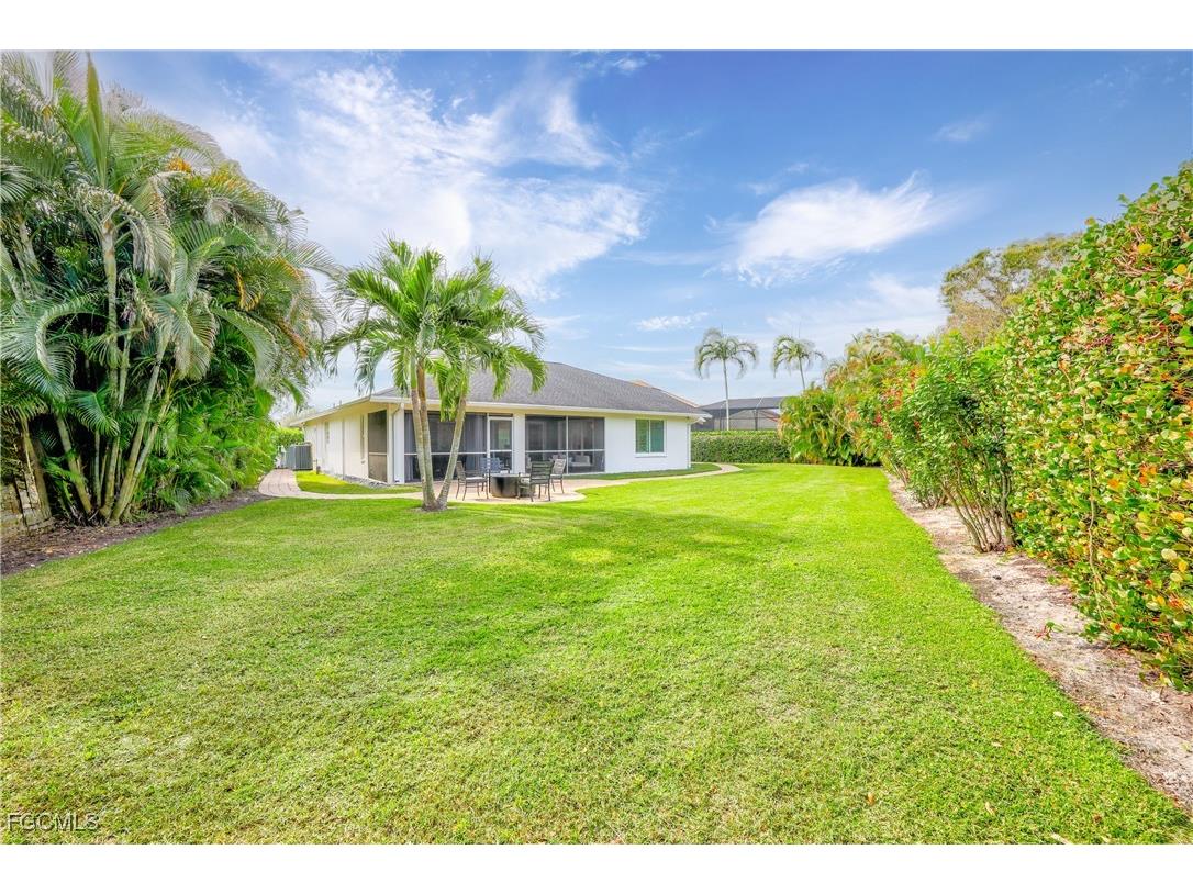 2003 Timberline Drive Naples FL 34109 2025019291 image40