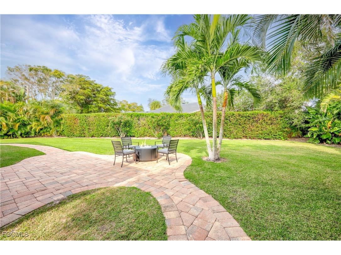 2003 Timberline Drive Naples FL 34109 2025019291 image6