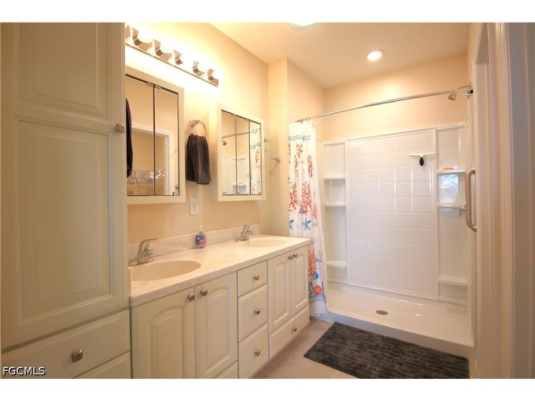 20031 Fiddlewood Avenue North Fort Myers FL 33917 2026014058 image12