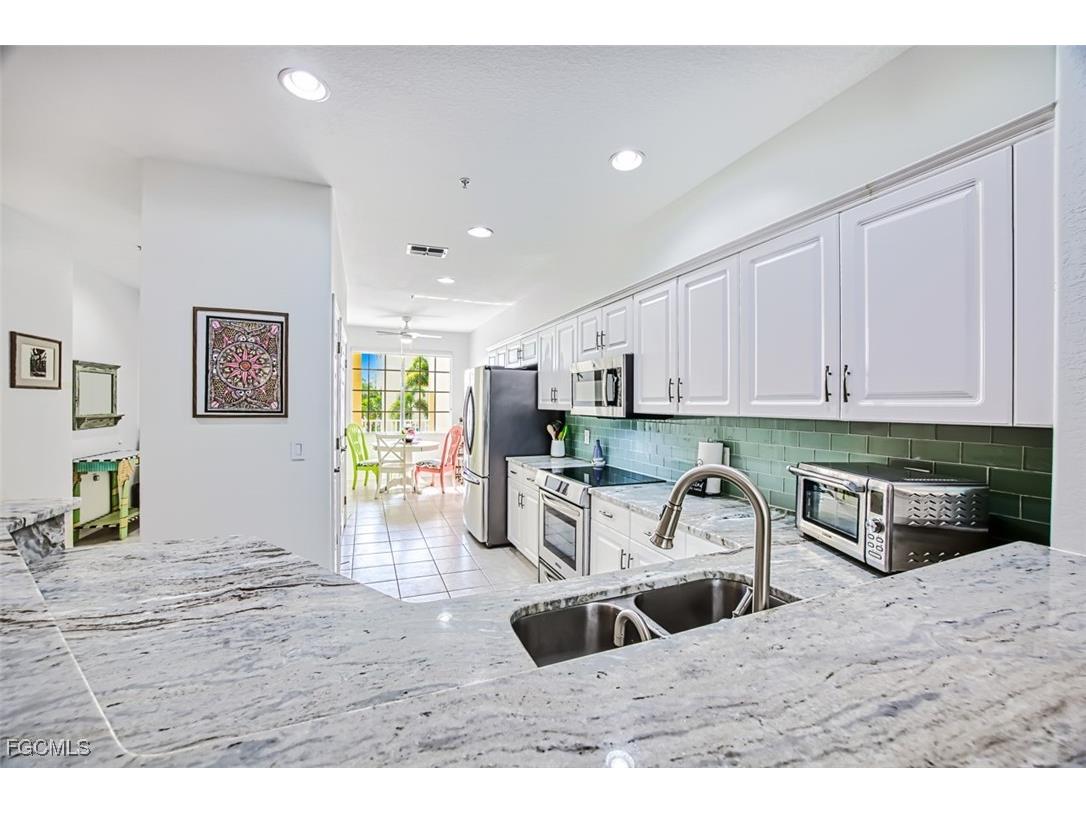 20031 Sanibel View Circle #102 Fort Myers FL 33908 2025012054 image9