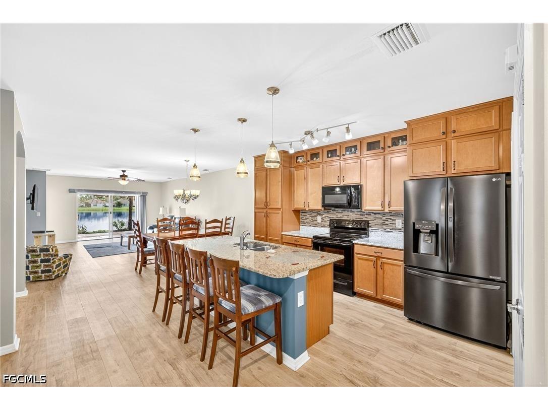 20038 Fiddlewood Avenue North Fort Myers FL 33917 2026015162 image10