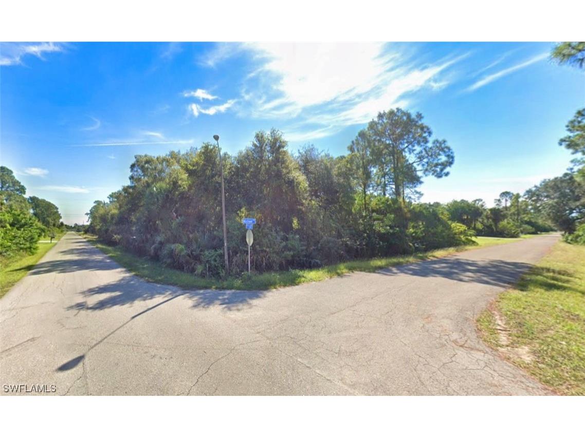 2004 E 7th Street Lehigh Acres FL 33936 224021531 image4