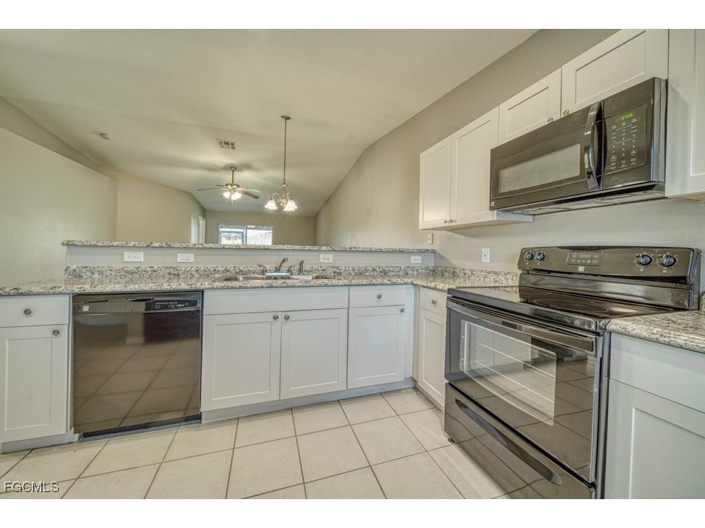 2004 NE 6th Street Cape Coral FL 33909 2025002562 image25