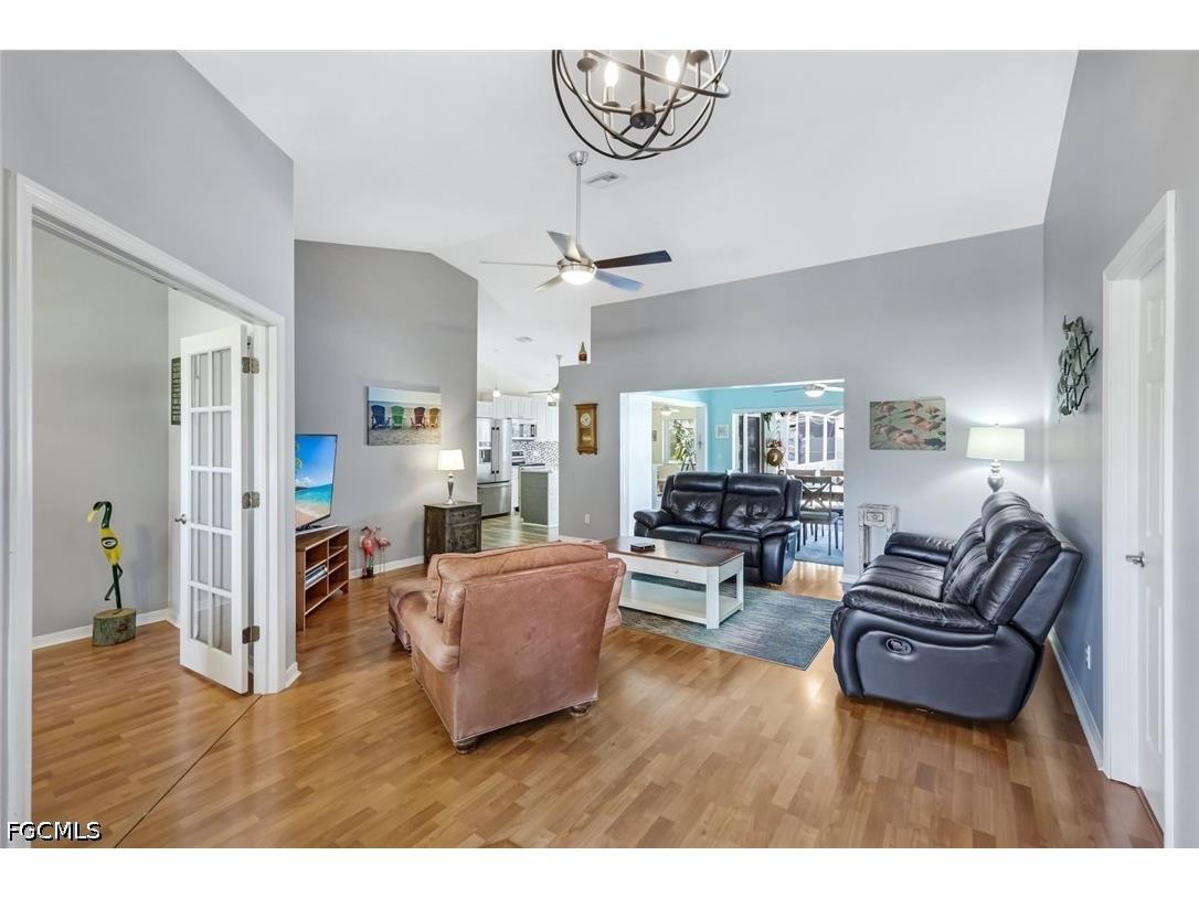 2004 SE 8th Avenue Cape Coral FL 33990 2026018352 image3