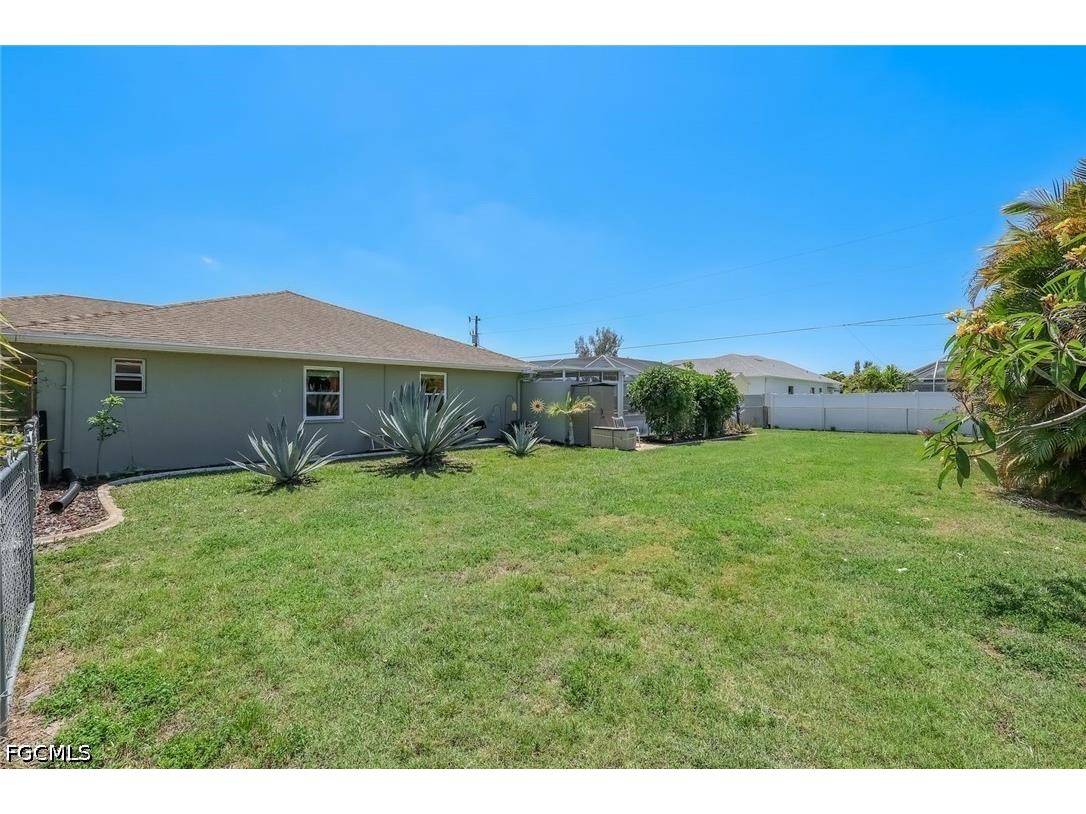2004 SE 8th Avenue Cape Coral FL 33990 2026018352 image34