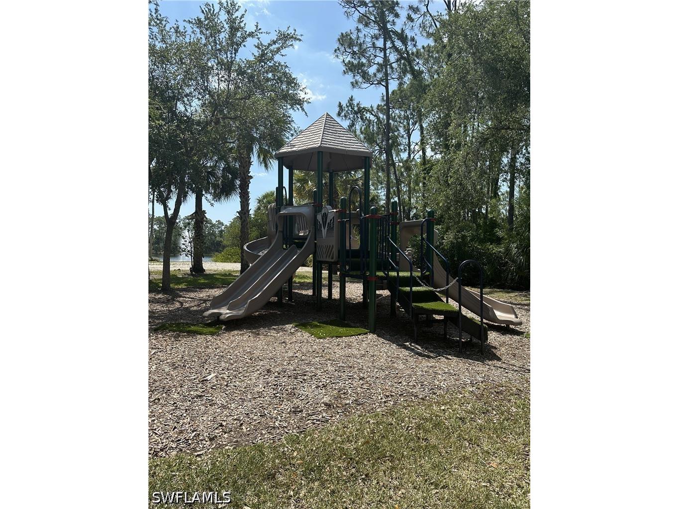 2004 Tarpon Bay Drive N #101 Naples FL 34119 226017105 image23