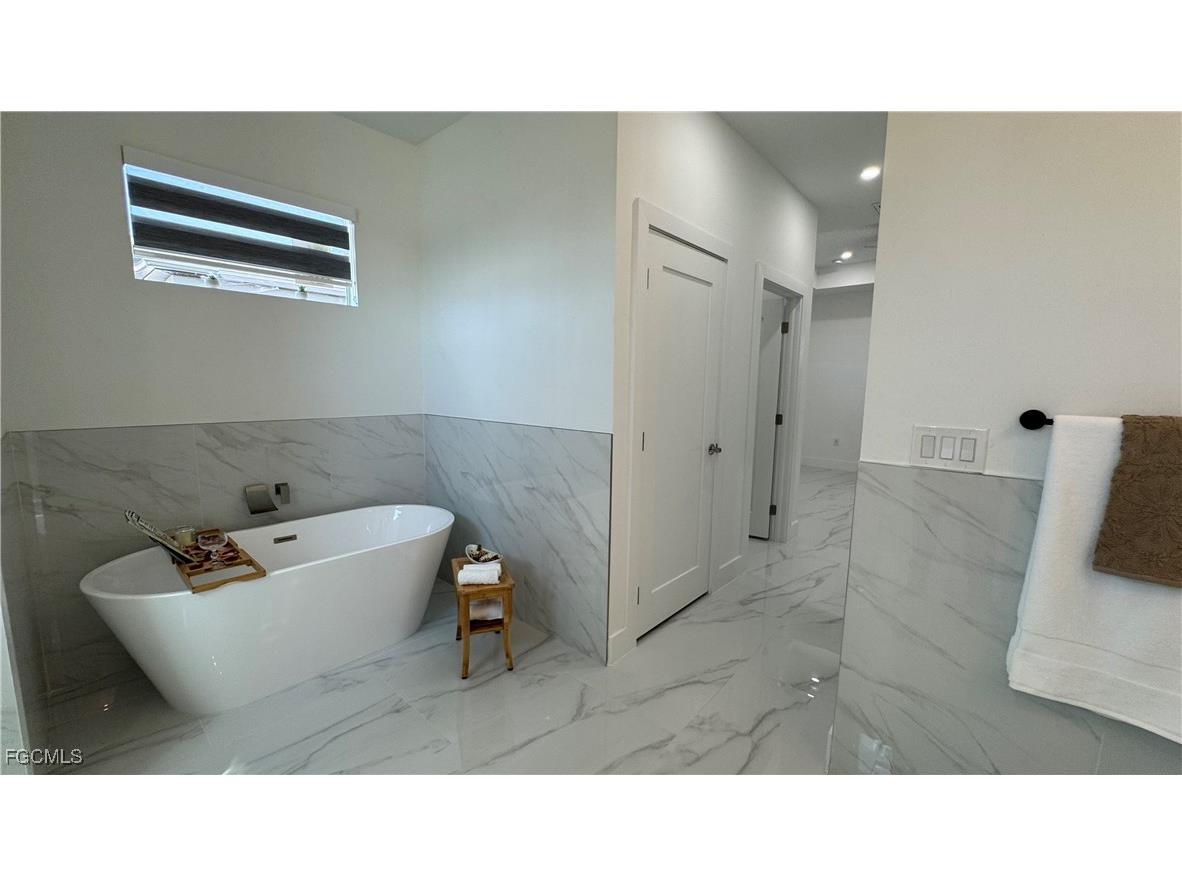 2004 Tropicana Parkway W Cape Coral FL 33993 2025010309 image18