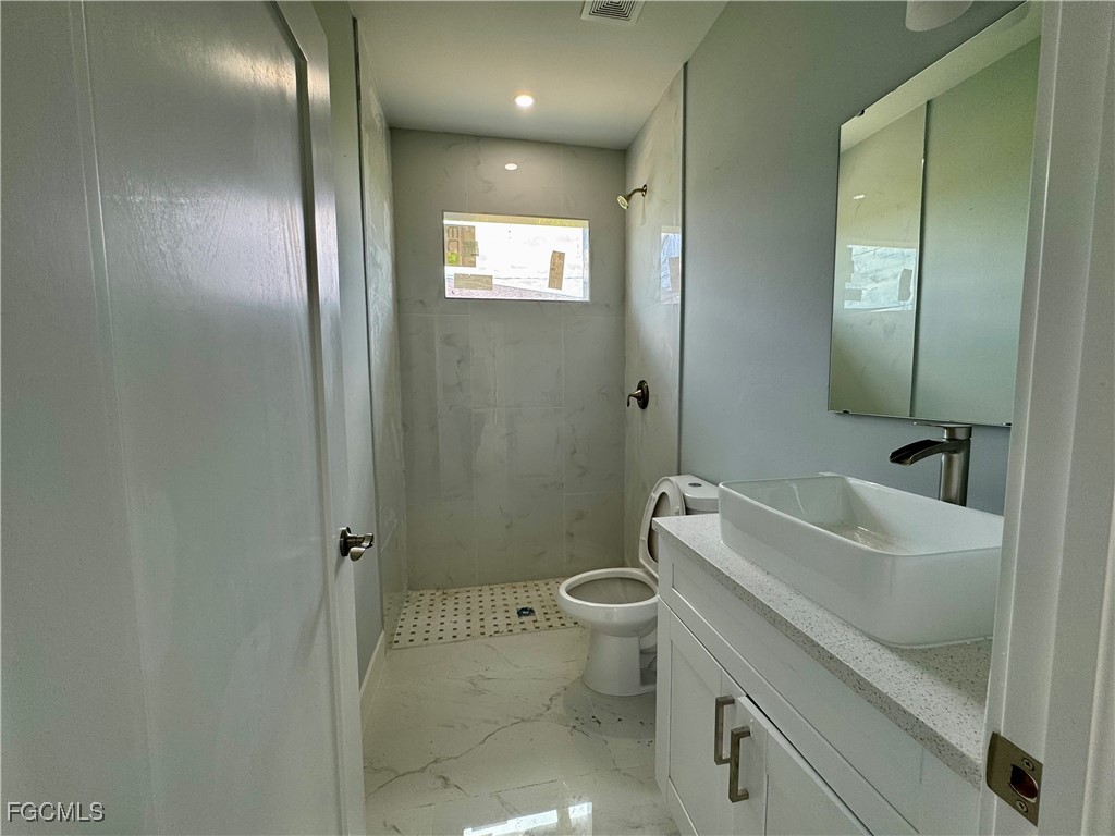 2004 Tropicana Parkway W Cape Coral FL 33993 2025010309 image24