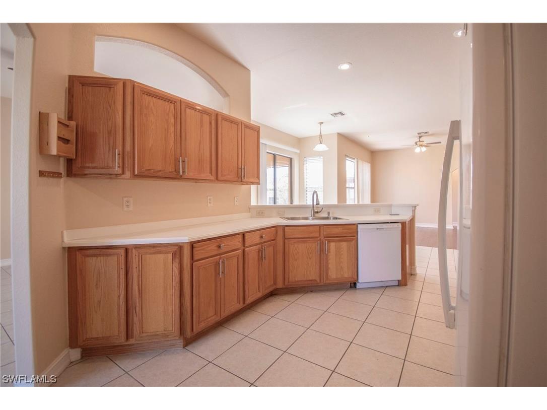 2004 Viscaya Parkway Cape Coral FL 33990 224011628 image1