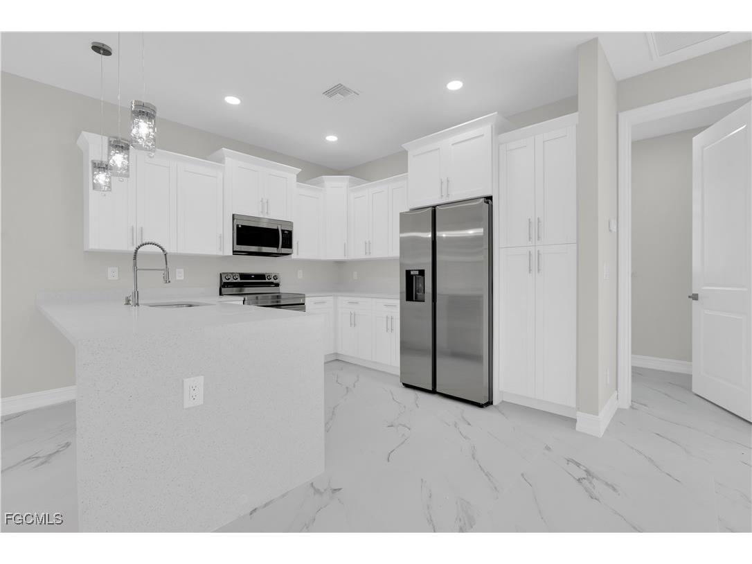 2004 W 17th Street Lehigh Acres FL 33972 2025012031 image13