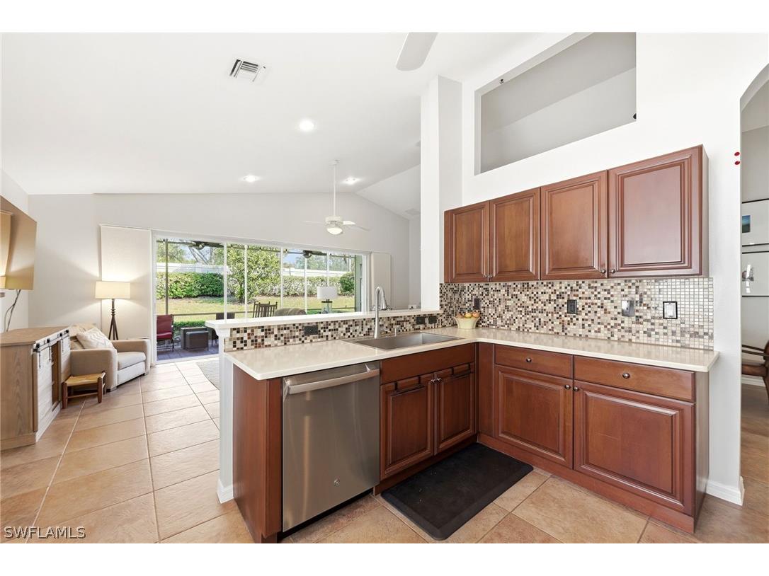 20047 Castlemaine Avenue Estero FL 33928 226006380 image5