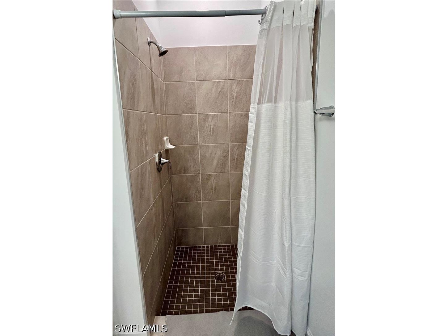 20047 Napa Loop Estero FL 33928 226023031 image18