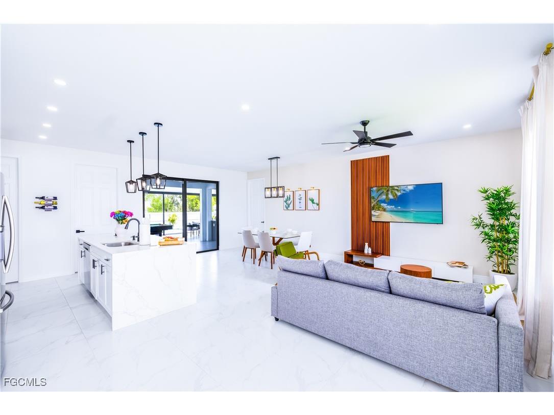 2005 Diplomat Parkway W Cape Coral FL 33993 2025016633 image17