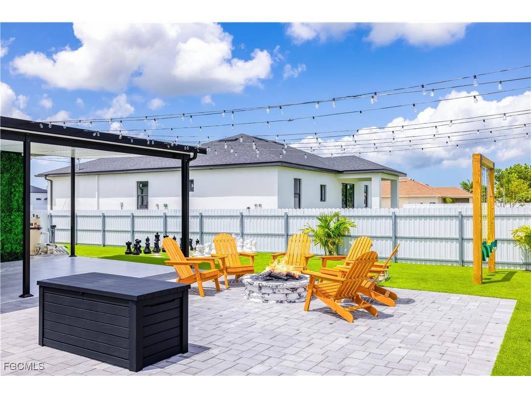 2005 Diplomat Parkway W Cape Coral FL 33993 2025016633 image26