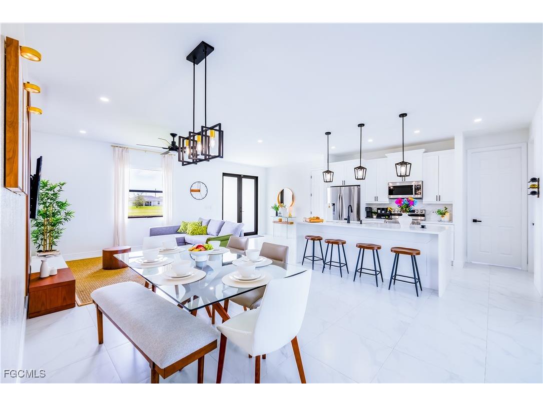 2005 Diplomat Parkway W Cape Coral FL 33993 2025016633 image6