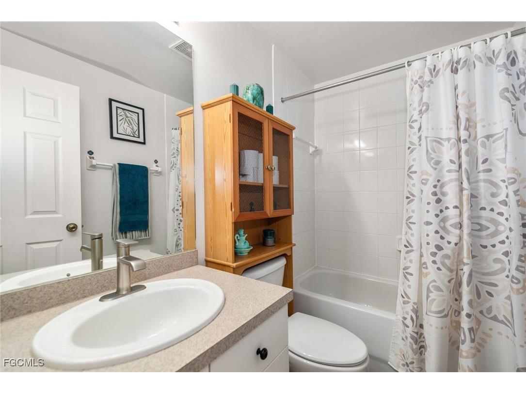 2005 Mcarthur Avenue Alva FL 33920 2025015608 image22