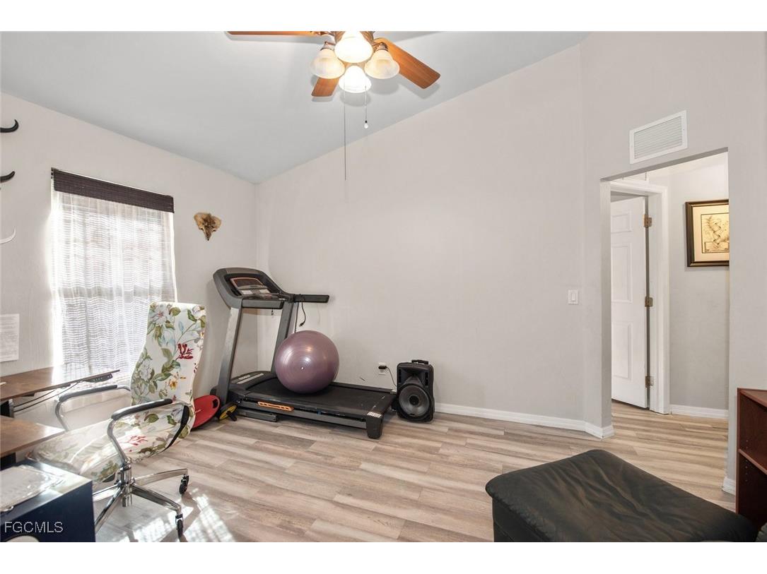 2005 Mcarthur Avenue Alva FL 33920 2025015608 image25