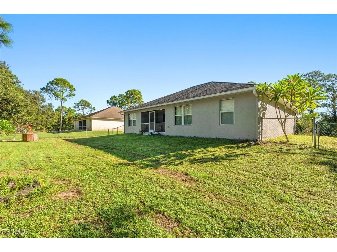 2005 Mcarthur Avenue Alva FL 33920 2025015608 image29
