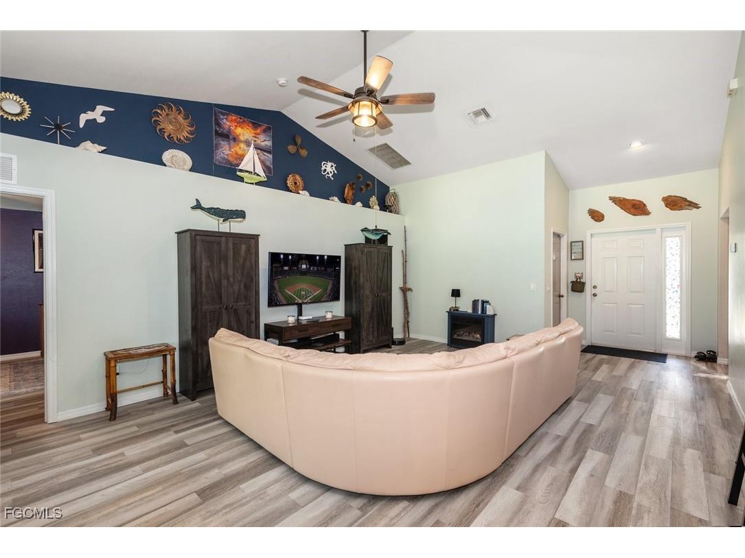 2005 Mcarthur Avenue Alva FL 33920 2025015608 image7