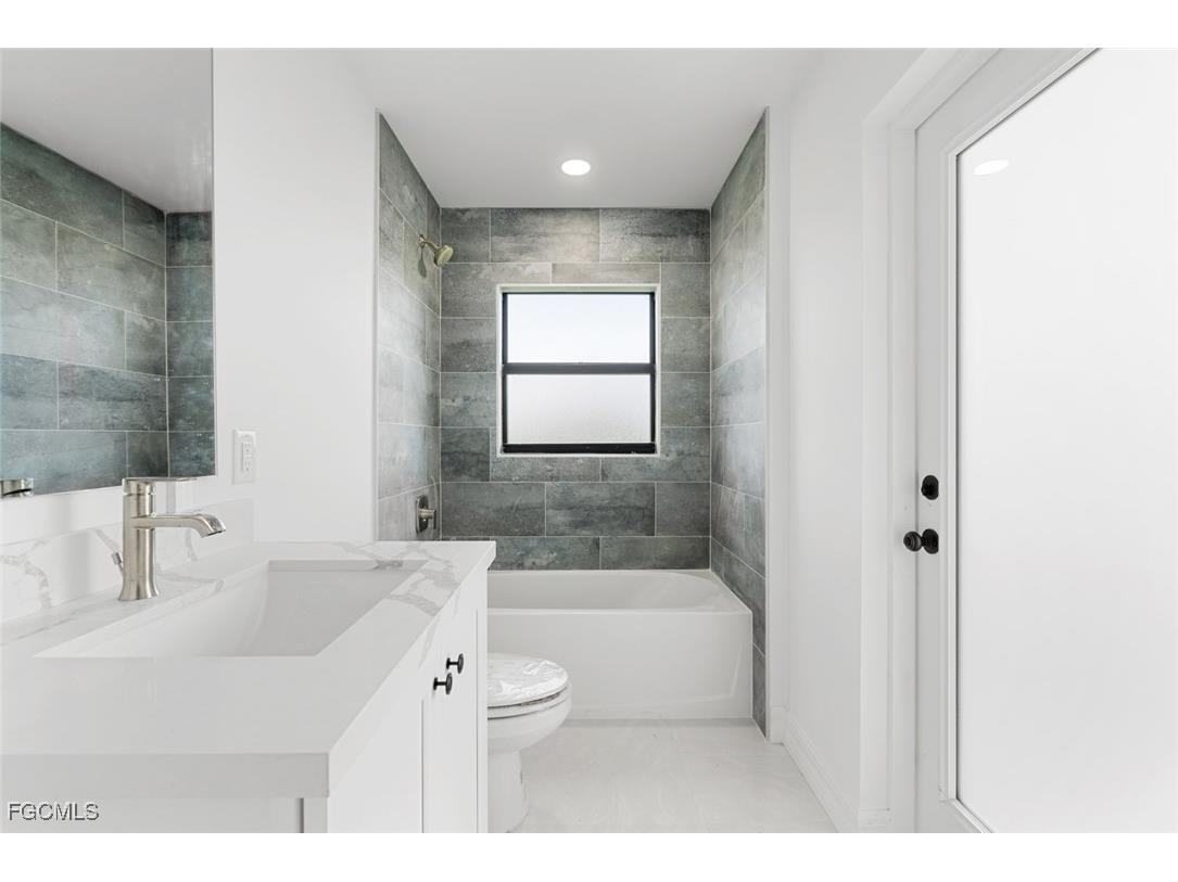 2005 NW 18th Street Cape Coral FL 33993 2025011494 image16