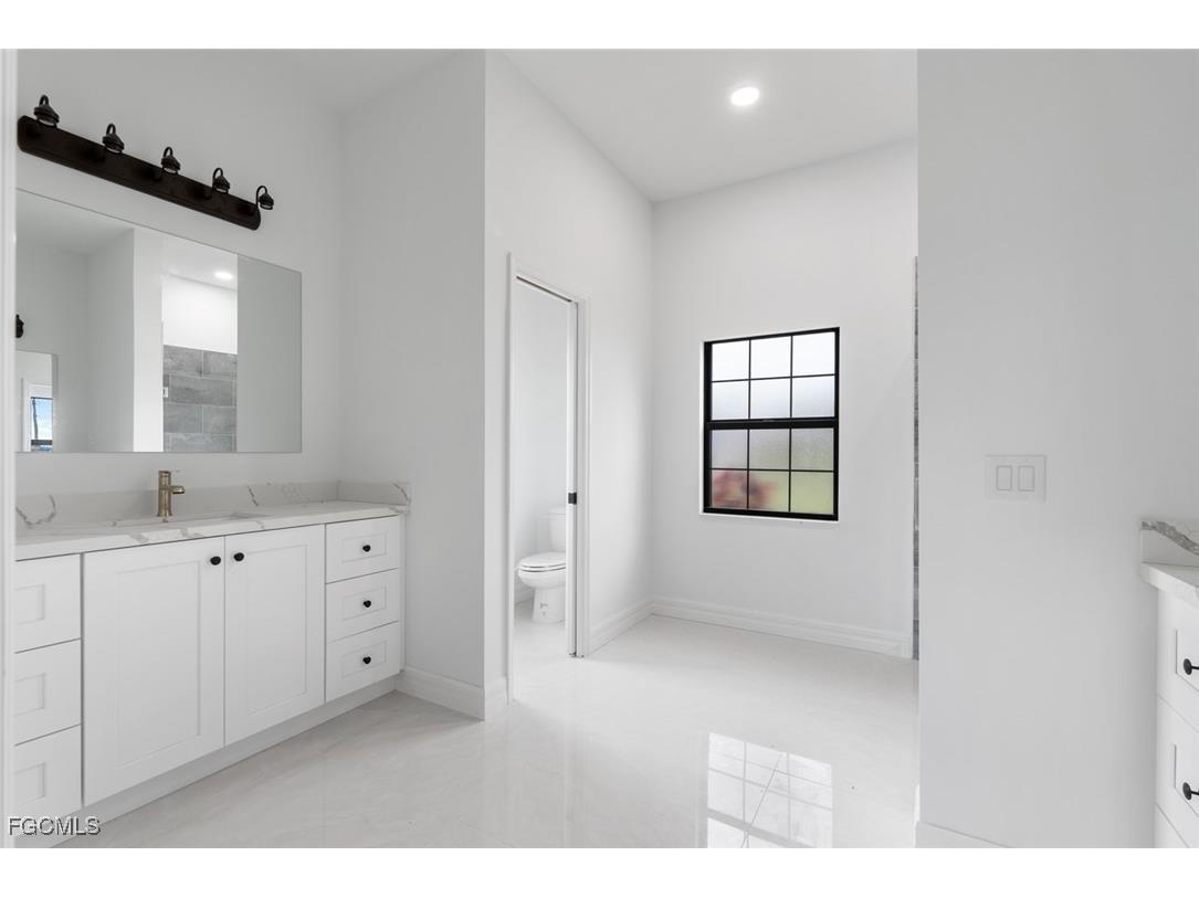 2005 NW 18th Street Cape Coral FL 33993 2025011494 image21