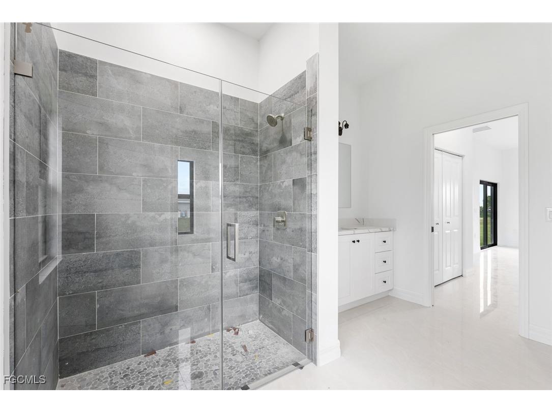 2005 NW 18th Street Cape Coral FL 33993 2025011494 image23