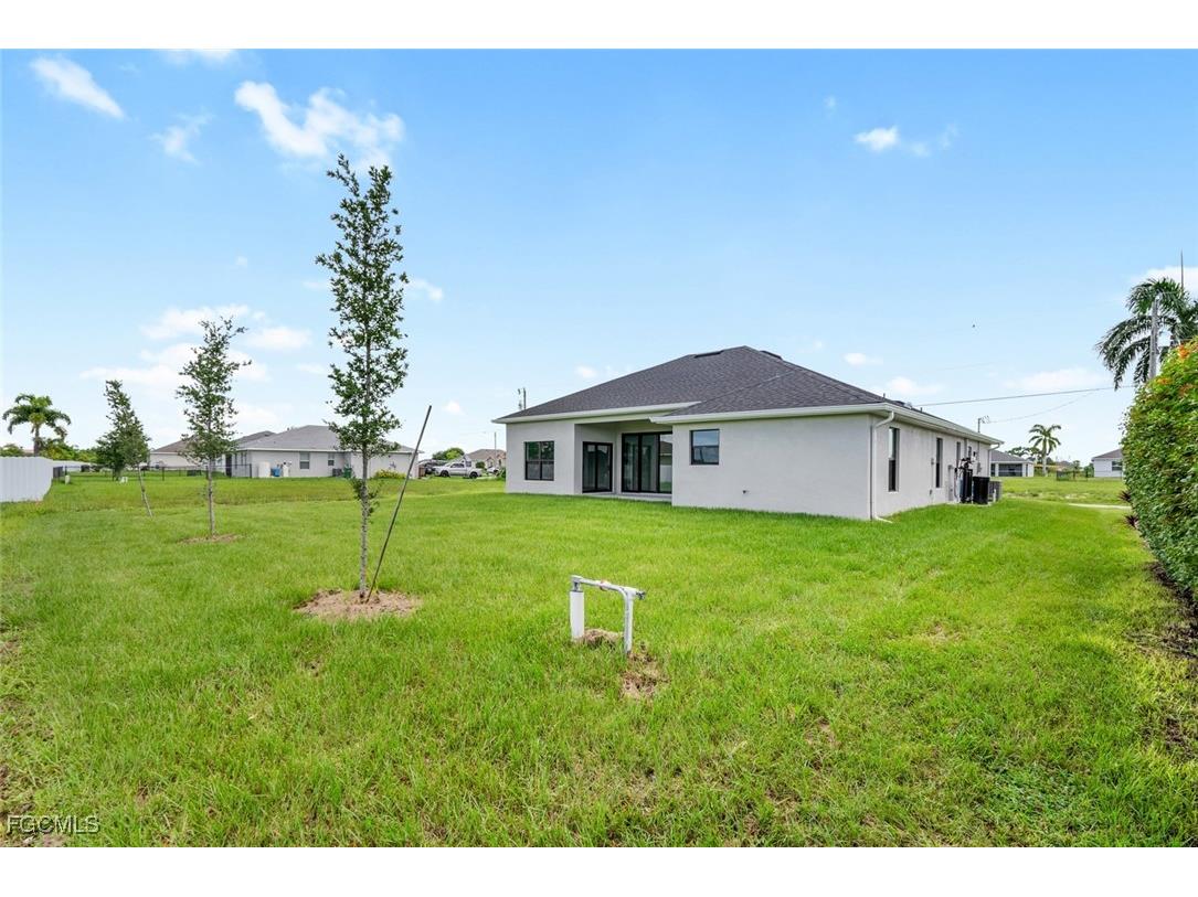 2005 NW 18th Street Cape Coral FL 33993 2025011494 image26