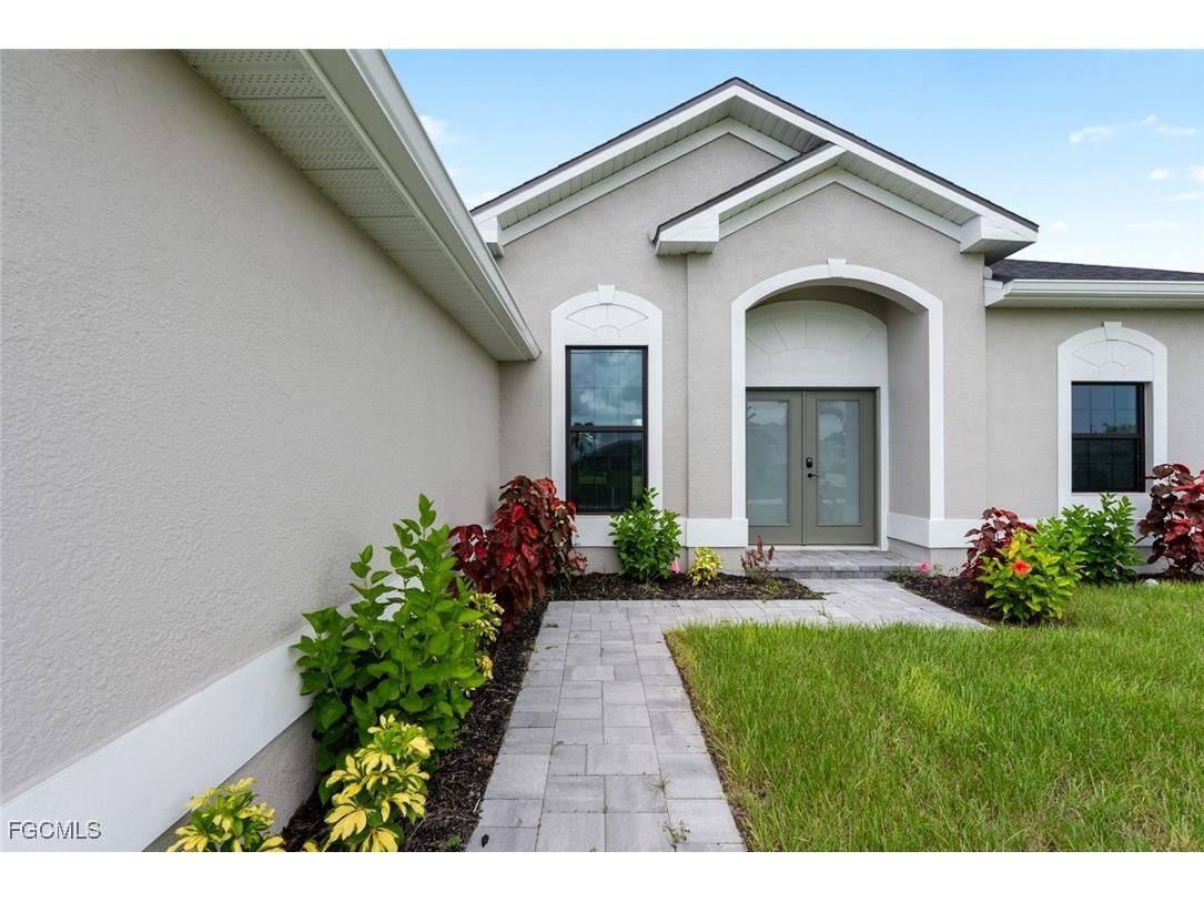 2005 NW 18th Street Cape Coral FL 33993 2025011494 image3