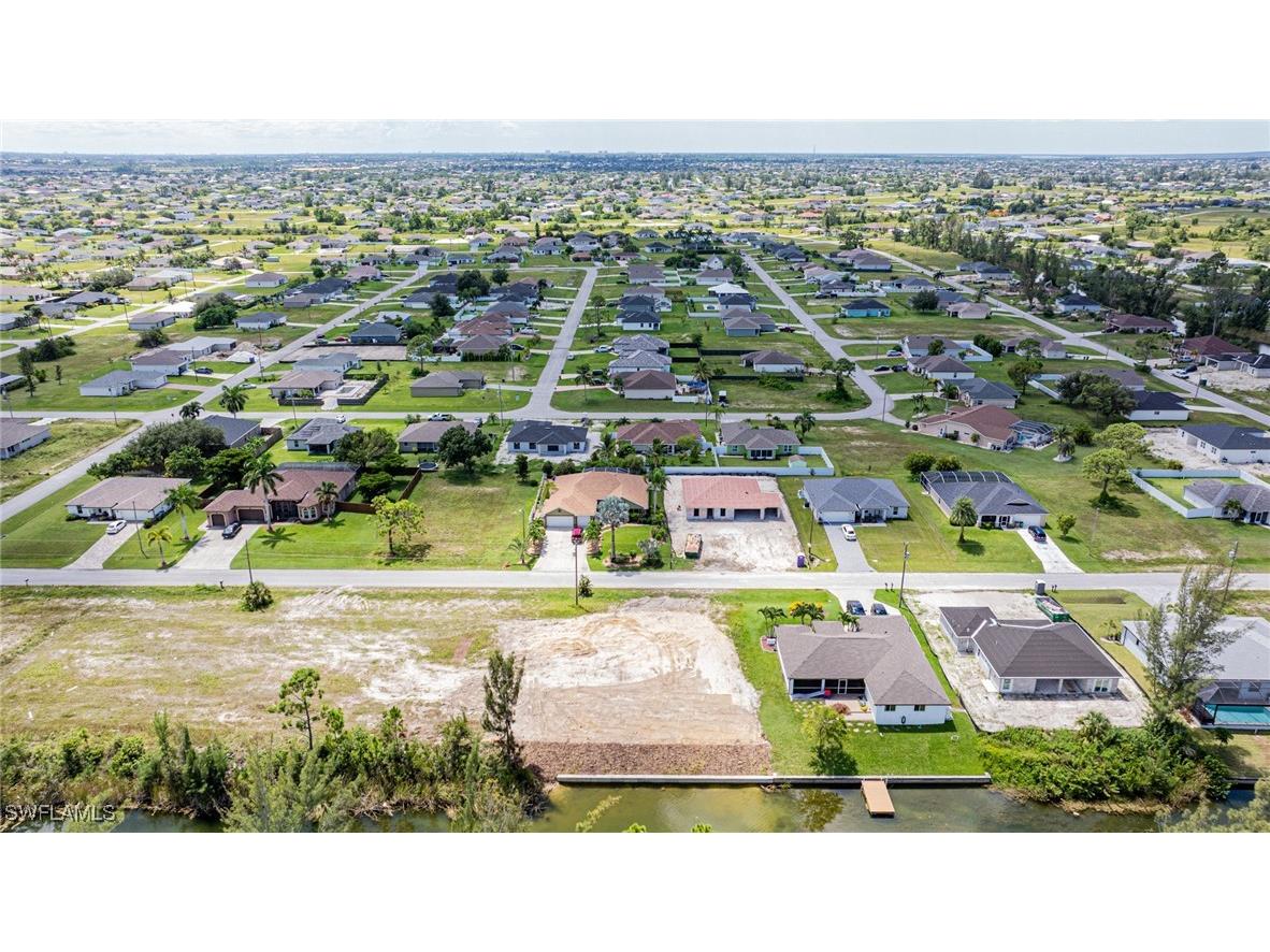 2005 NW 20th Terrace Cape Coral FL 33993 224070180 image1