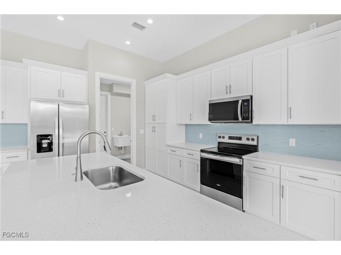 2005 NW 32nd Court Cape Coral FL 33993 2025019049 image17