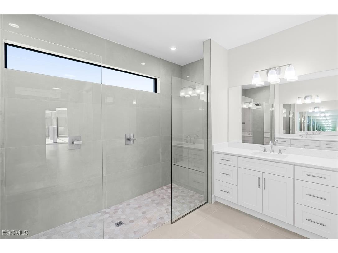 2005 NW 32nd Court Cape Coral FL 33993 2025019049 image25